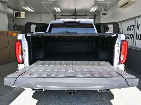 Used 2021 GMC Sierra 1500 AT4 w/ AT4 Premium Package AWD/4WD image 48
