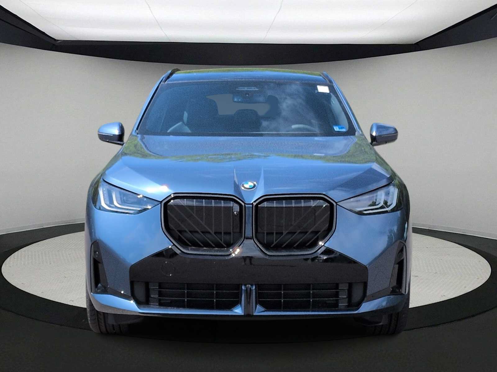 Used 2026 BMW X3 xDrive30i w/ Premium Package AWD/4WD image 3