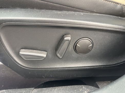 Used 2023 Nissan Sentra SR w/ SR Premium Package image 36