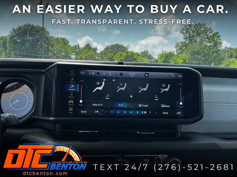 Used 2025 Jeep Wrangler Unlimited Sport AWD/4WD image 21