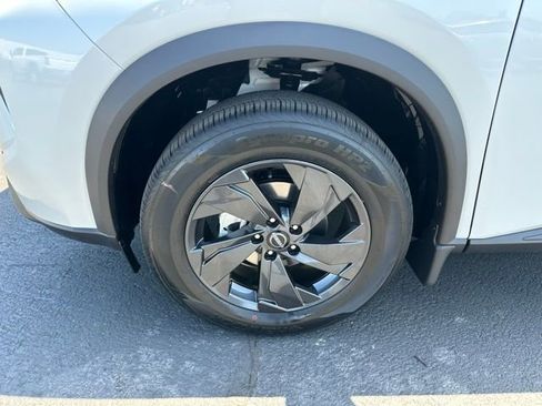 New 2026 Nissan Rogue SV AWD/4WD image 9