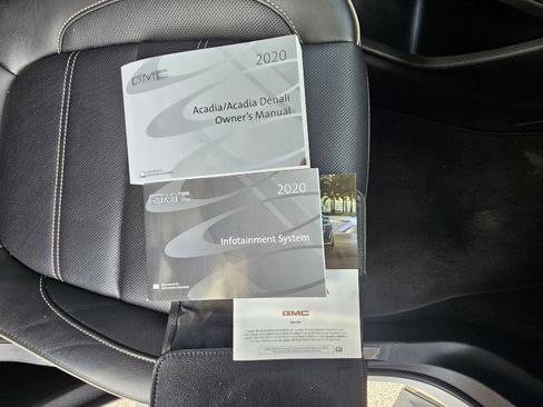 Used 2020 GMC Acadia Denali w/ Denali Ultimate Package image 25
