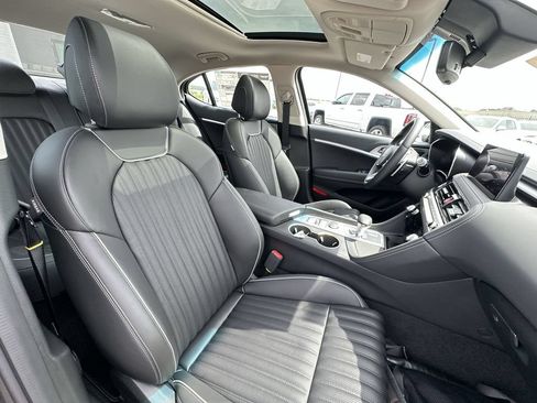 Used 2026 Genesis G70 2.5T Prestige RWD image 31
