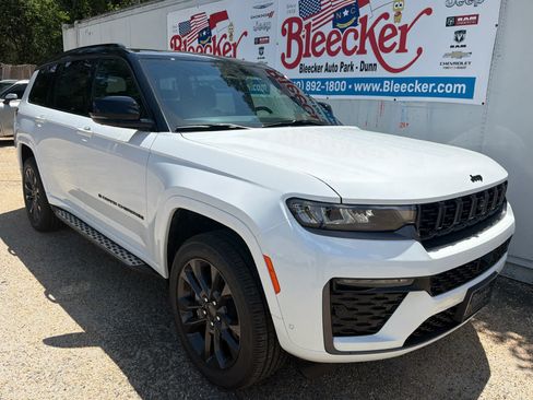 New 2026 Jeep Grand Cherokee L Limited AWD/4WD image 39