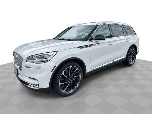 Used 2022 Lincoln Aviator Reserve w/ Equipment Group 201A RWD image 1