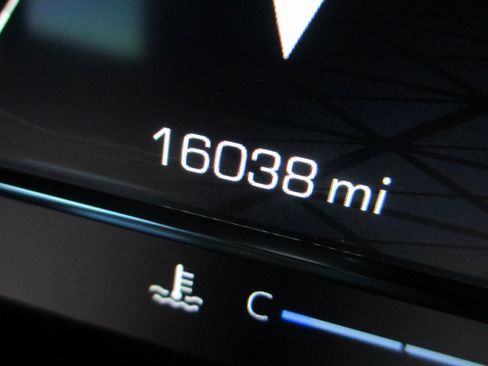 Certified 2024 GMC Sierra 1500 AT4 w/ Technology Package image 34