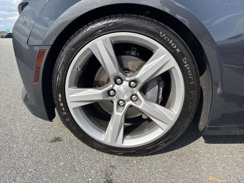 Used 2017 Chevrolet Camaro SS image 21