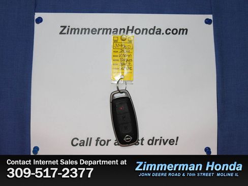 Used 2024 Nissan Rogue S image 25