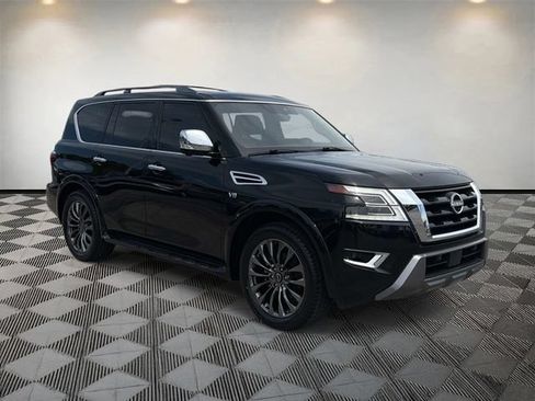 Used 2021 Nissan Armada Platinum w/ Captain's Chairs Package RWD image 3