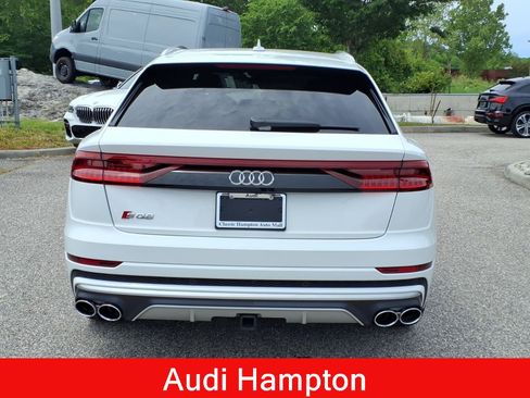 Used 2023 Audi SQ8 Prestige AWD/4WD image 7
