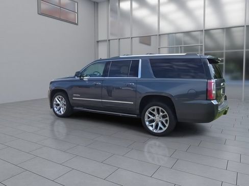 Used 2020 GMC Yukon XL Denali w/ Denali Ultimate Package AWD/4WD image 6