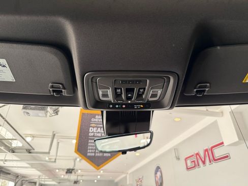 Certified 2025 GMC Sierra 1500 Denali w/ Denali Reserve Package AWD/4WD image 27