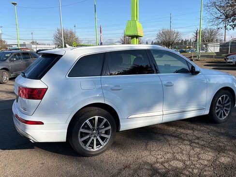 Used 2018 Audi Q7 3.0T Premium Plus w/ Premium Plus Package image 3