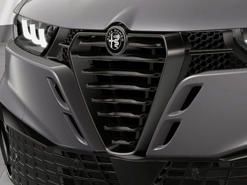 New 2026 Alfa Romeo Tonale image 13