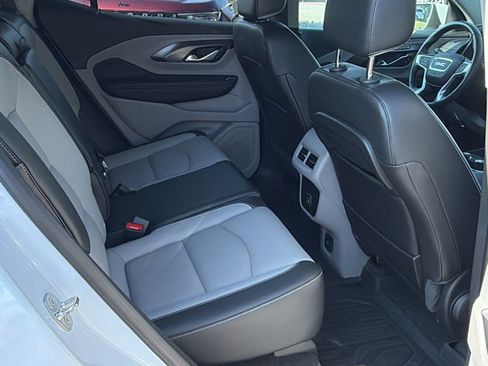Used 2022 GMC Terrain SLT w/ Infotainment Package II AWD/4WD image 22
