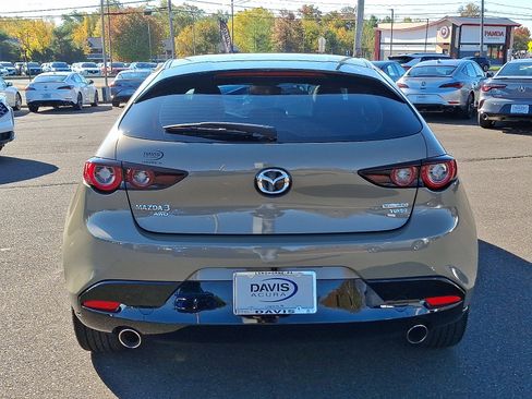 Used 2024 MAZDA MAZDA3 s image 5