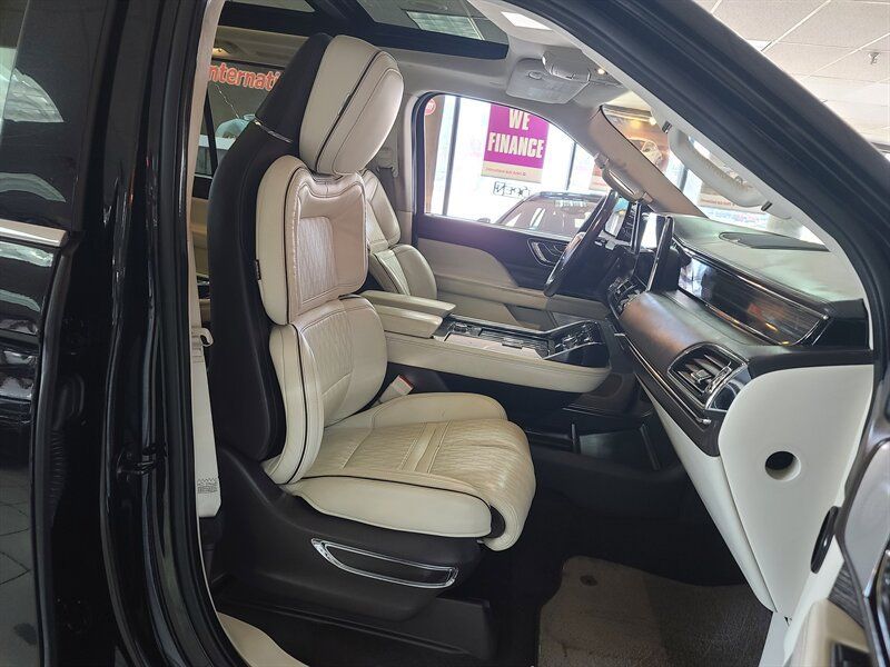 Used 2020 Lincoln Navigator L Black Label AWD/4WD image 23