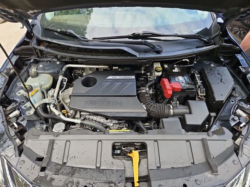 Used 2023 Nissan Rogue SV image 34