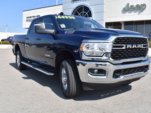 Used 2024 RAM 2500 Big Horn w/ Bed Utility Group image 3