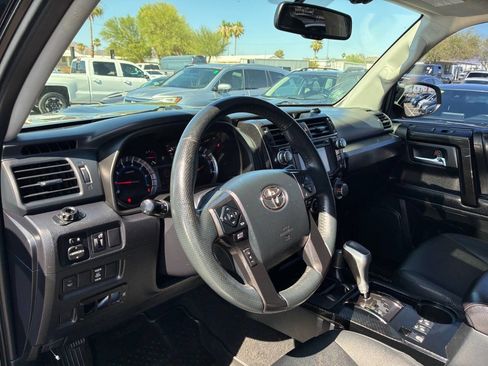 Used 2019 Toyota 4Runner TRD Off-Road Premium AWD/4WD image 14