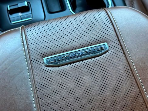 Used 2024 GMC Sierra 2500 Denali Ultimate image 24