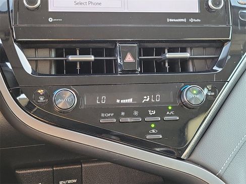 Used 2023 Toyota Camry XSE image 10