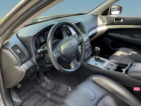 Used 2013 INFINITI G37 Journey w/ Premium Pkg RWD image 16