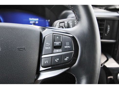 Used 2021 Ford Explorer Platinum w/ Equipment Group 601A AWD/4WD image 18