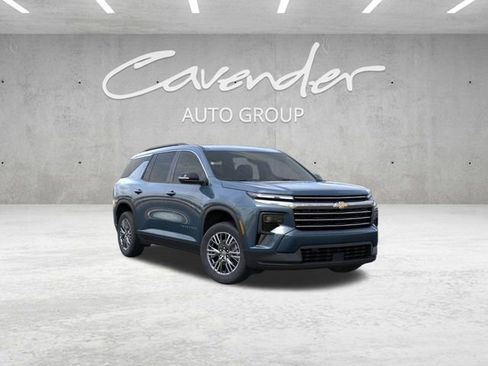 New 2026 Chevrolet Traverse LT w/ Driver Confidence Package image 1