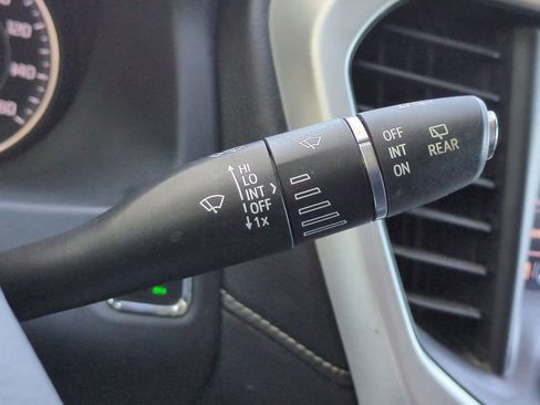 Used 2023 GMC Acadia SLE w/ Driver Convenience Package image 26