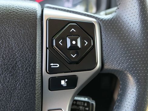Used 2022 Toyota 4Runner SR5 Premium AWD/4WD image 16