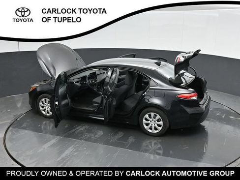 Used 2025 Toyota Corolla LE FWD image 52