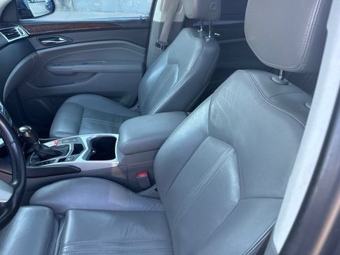 Used 2010 Cadillac SRX Luxury AWD/4WD image 2