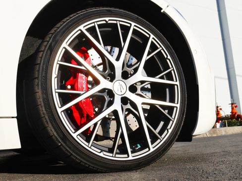 Used 2024 Maserati GranTurismo Trofeo image 6