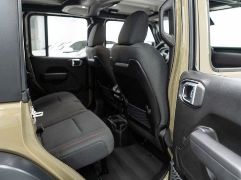 Used 2026 Jeep Wrangler Unlimited Rubicon AWD/4WD image 13