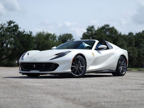 Used 2023 Ferrari 812 GTS RWD image 1
