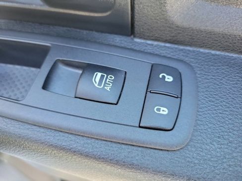 Used 2022 RAM 3500 Tradesman image 9