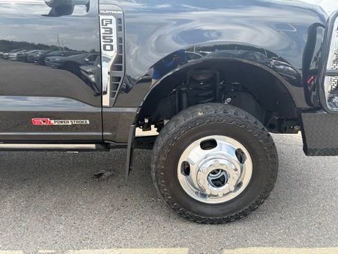 Used 2024 Ford F350 Platinum w/ FX4 Off-Road Package AWD/4WD image 8