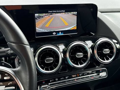 Used 2021 Mercedes-Benz GLA 250 4MATIC image 27
