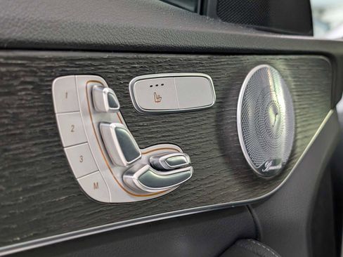 Used 2019 Mercedes-Benz C 300 Sedan image 23