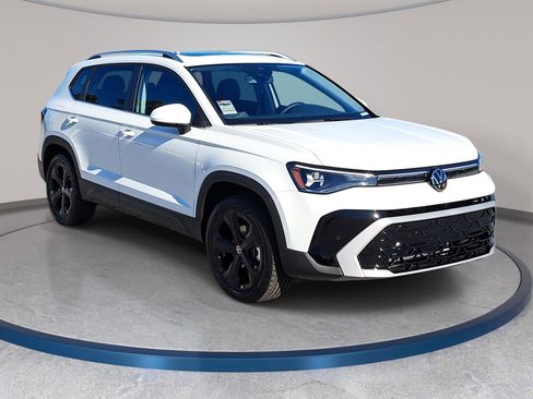 New 2026 Volkswagen Taos SEL AWD/4WD image 3