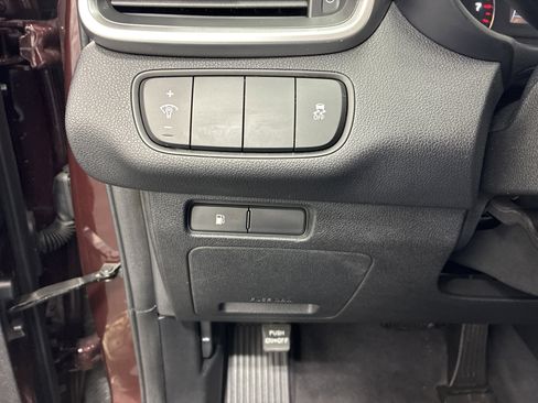 Used 2016 Kia Sorento FWD w/ LX Convenience Package image 16