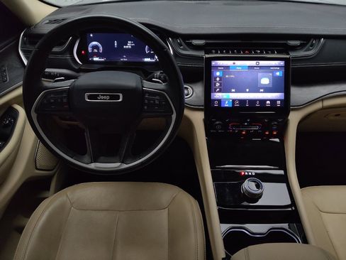 Used 2022 Jeep Grand Cherokee L Limited image 22