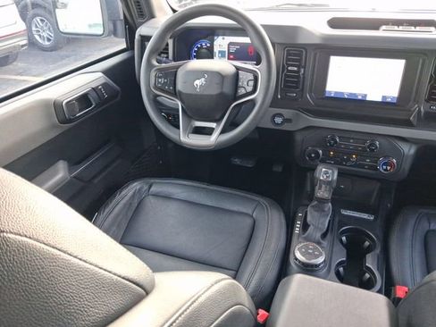Used 2022 Ford Bronco 4-Door AWD/4WD image 9