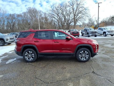 New 2026 Chevrolet Equinox LT w/ Convenience Package II image 2