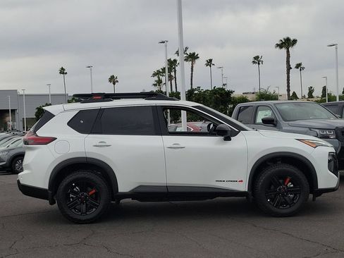 New 2026 Nissan Rogue SV AWD/4WD image 20