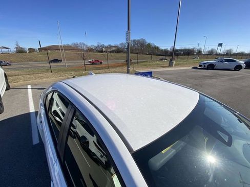 Used 2022 Toyota Corolla SE image 16