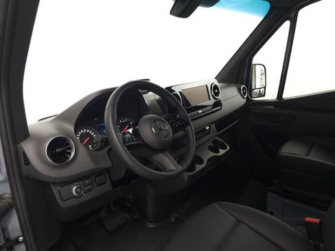 Used 2026 Mercedes-Benz Sprinter 2500 image 8