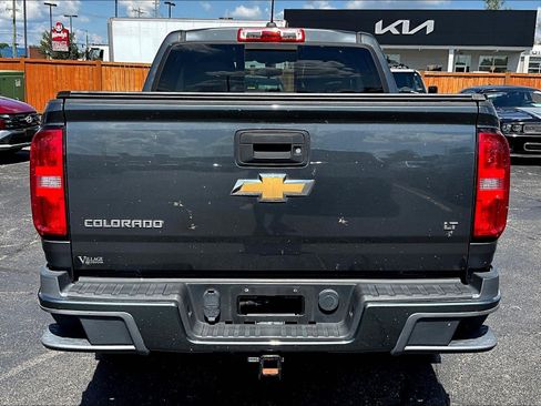 Used 2016 Chevrolet Colorado LT w/ LT Convenience Package RWD image 5