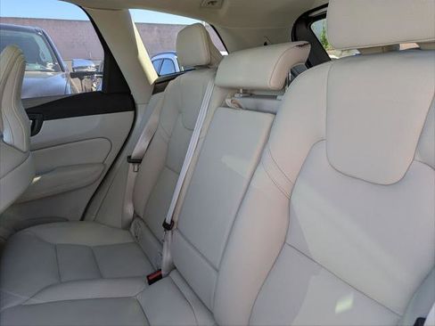 Used 2025 Volvo XC60 T8 Plus w/ Protection Package Premier image 22